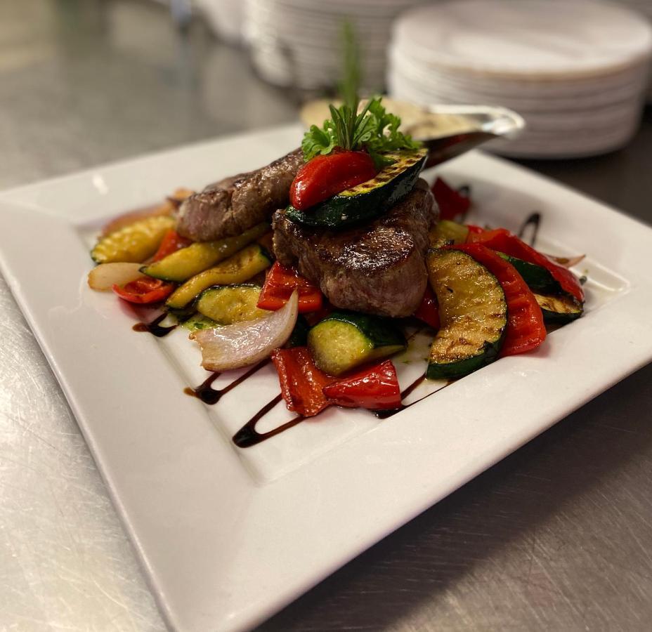 바야 Malom Club Panzio B&B 외부 사진