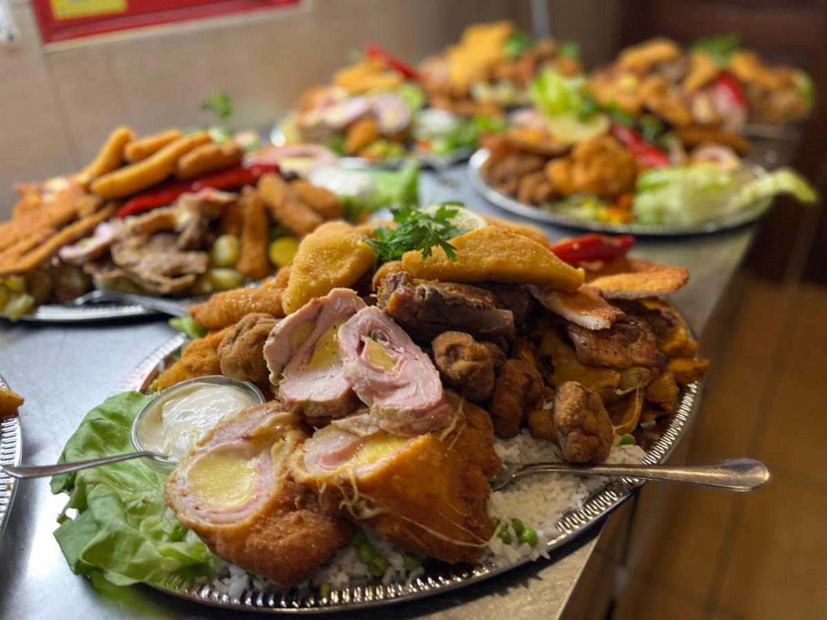 바야 Malom Club Panzio B&B 외부 사진